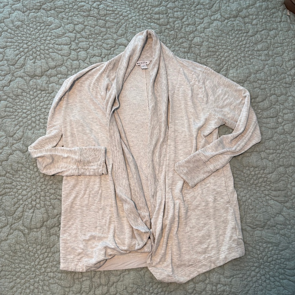 Athleta Pranayama Wrap Heather Gray | Size M | Good